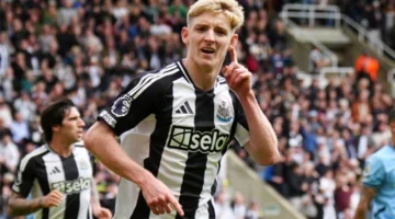 رقم قياسي جديد جوردون يسجل رباعية في دوري أبطال أوروبا